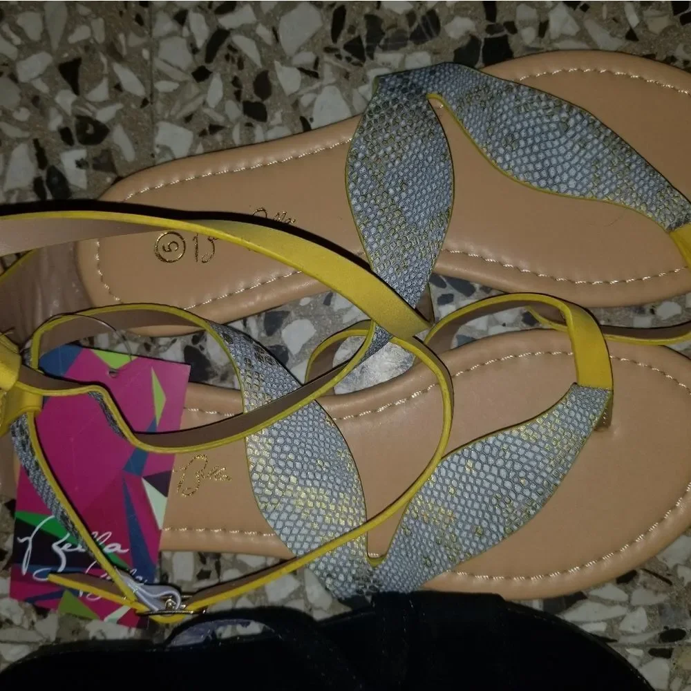 Used Shoes bundle - Picture 5 of 16